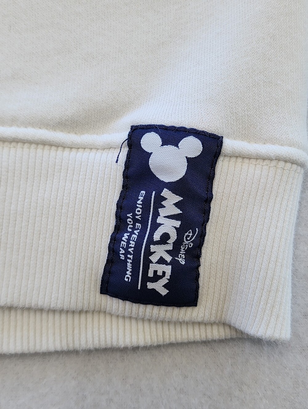 Zara Kids Disney Mickey Mouse Sweatshirt Size 10 Cream Graphic Pullover 140cm - Picture 4 of 7